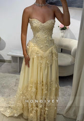 Yellow A-Line Floor-Length Strapless Sweetheart Evening Gowns with Appliques