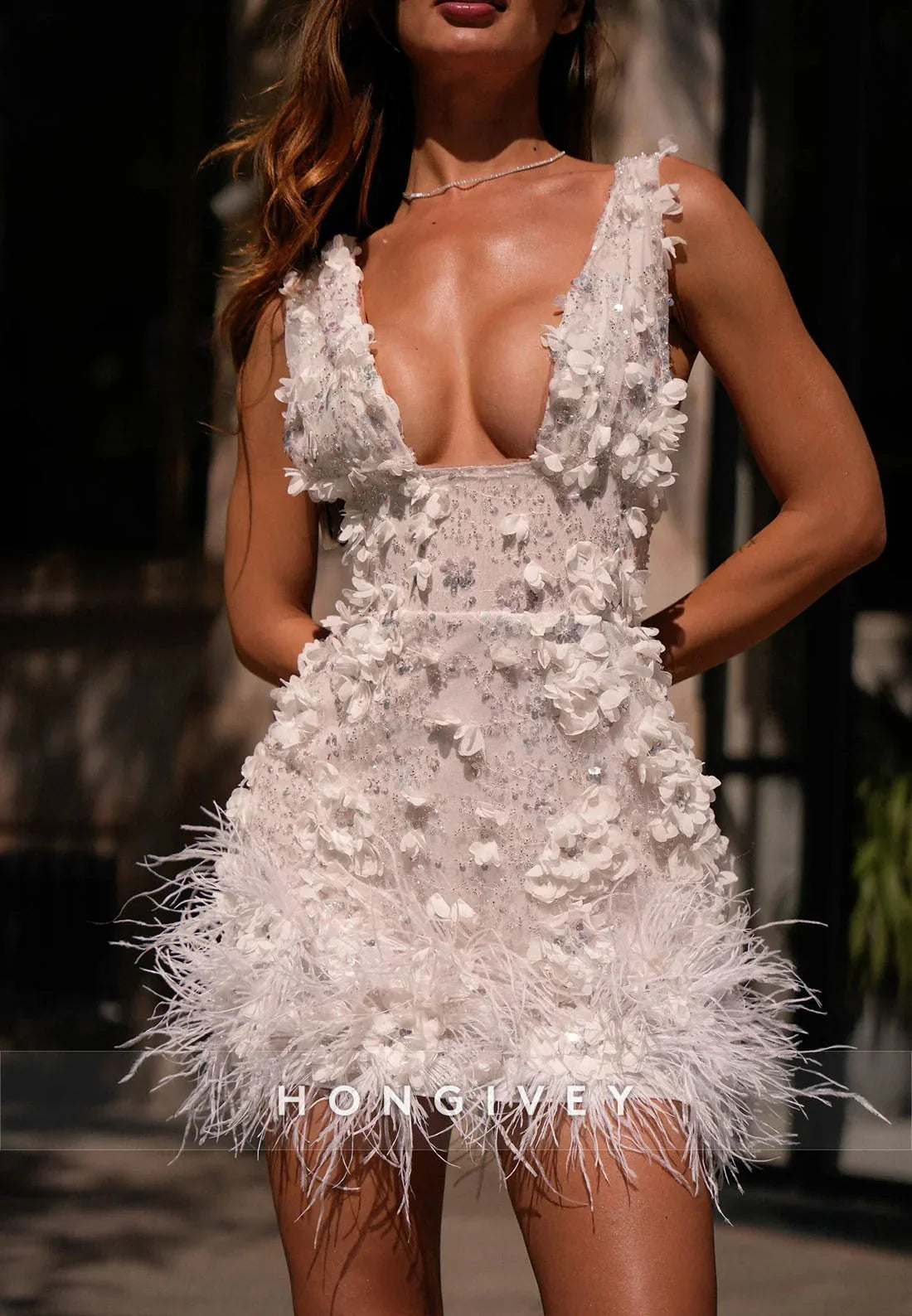 Gorgeous Low V-Neck Sheath Mini Homecoming Dress with Appliques and Feather