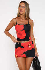 Keep Up With Me Top Scarlet Noir